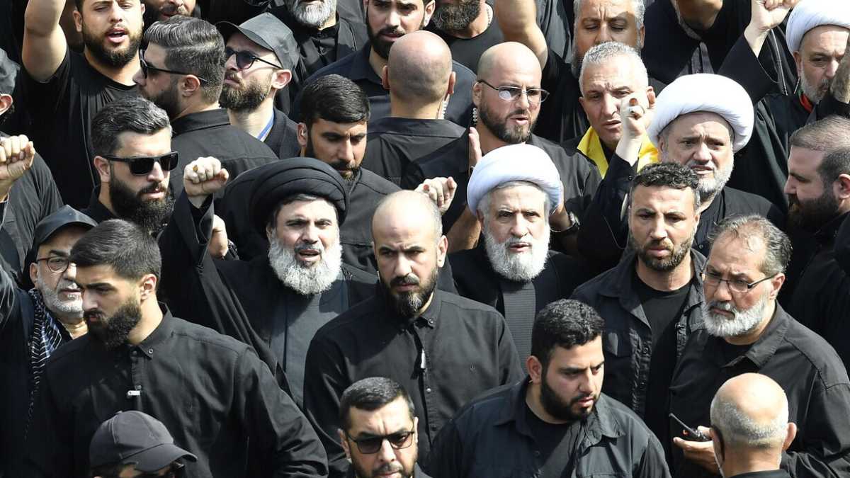 Immagine di Esplosione nella notte a Beirut: l'obiettivo era Hashim Safi al Din, possibile successore di Nasrallah