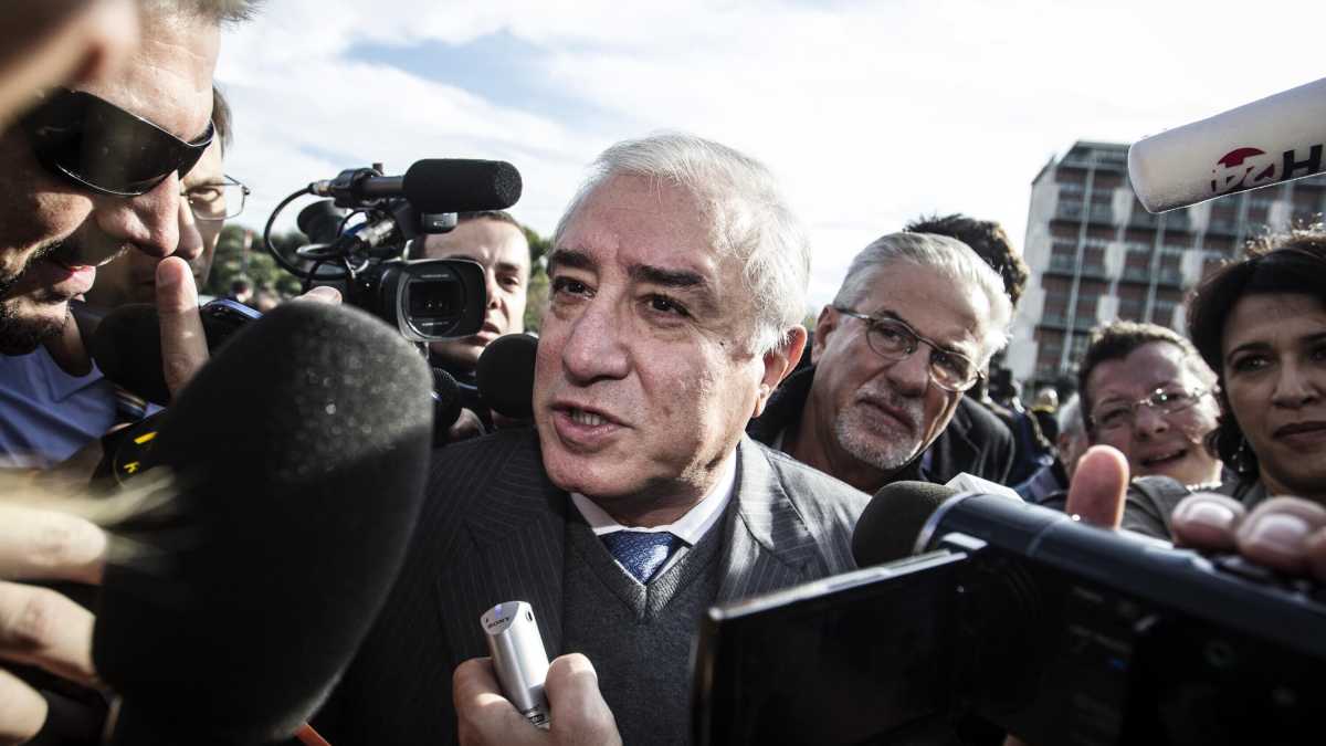 Immagine di Dell'Utri indagato da trent'anni per le stragi mafiose grazie a un trucco dei pm di Firenze