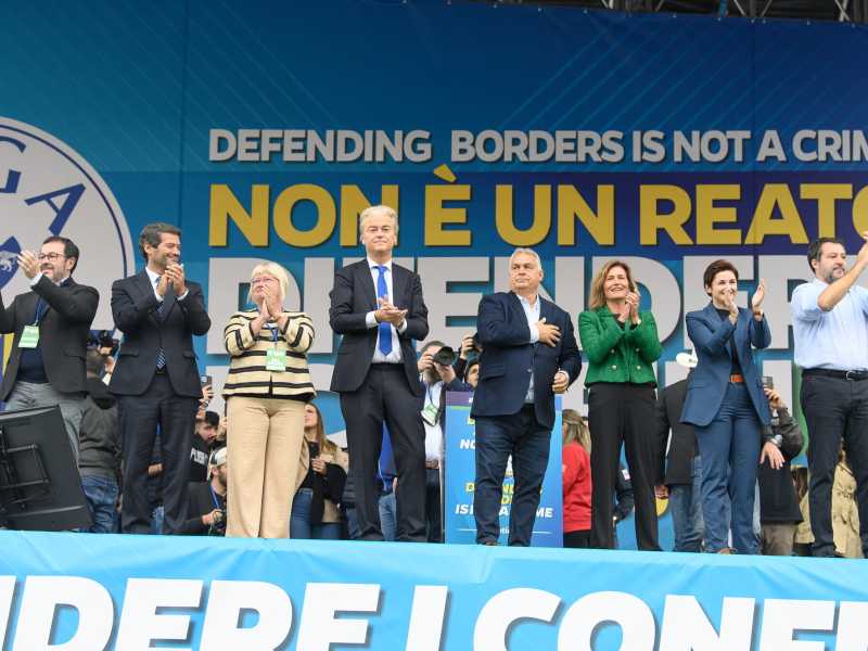 Salvini a Pontida. Va, pensiero con Orbán e Vannacci. Nasce la Lega Evola, la destra esoterica