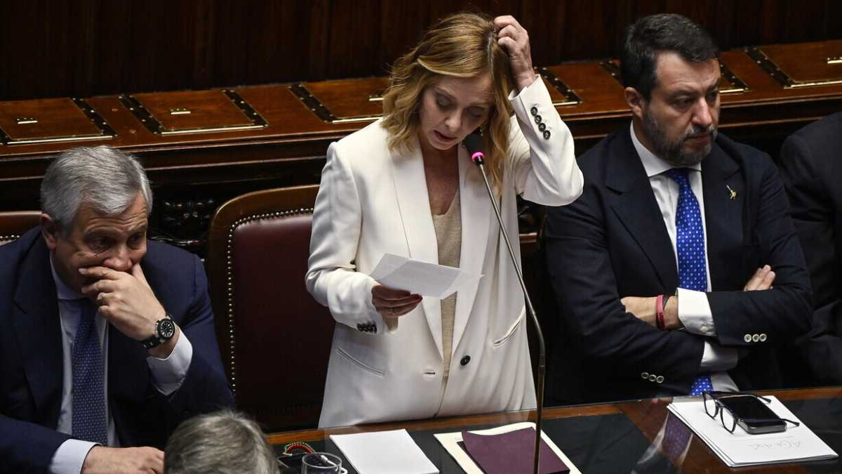 Immagine di Consulta, il centrodestra vota scheda bianca, le opposizioni unite disertano: salta l'elezione di Marini