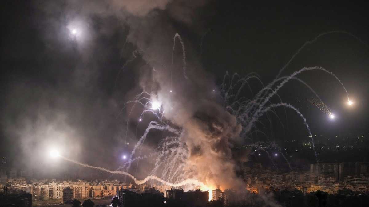 Immagine di Israele ha eliminato un comandante di Hezbollah. Troupe del Tg3 aggredita in Libano