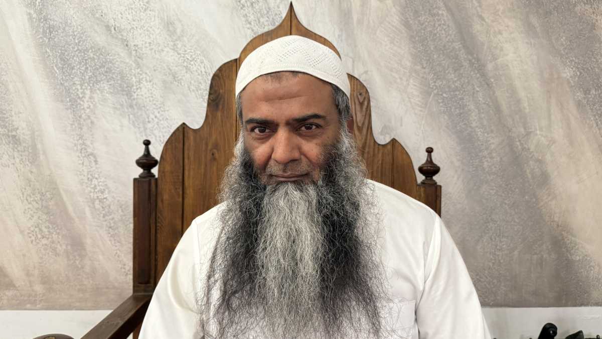 Immagine di L'imam di Bologna espulso da Piantedosi per "integralismo, omofobia e radicalizzazione". Salvini: "Finalmente"