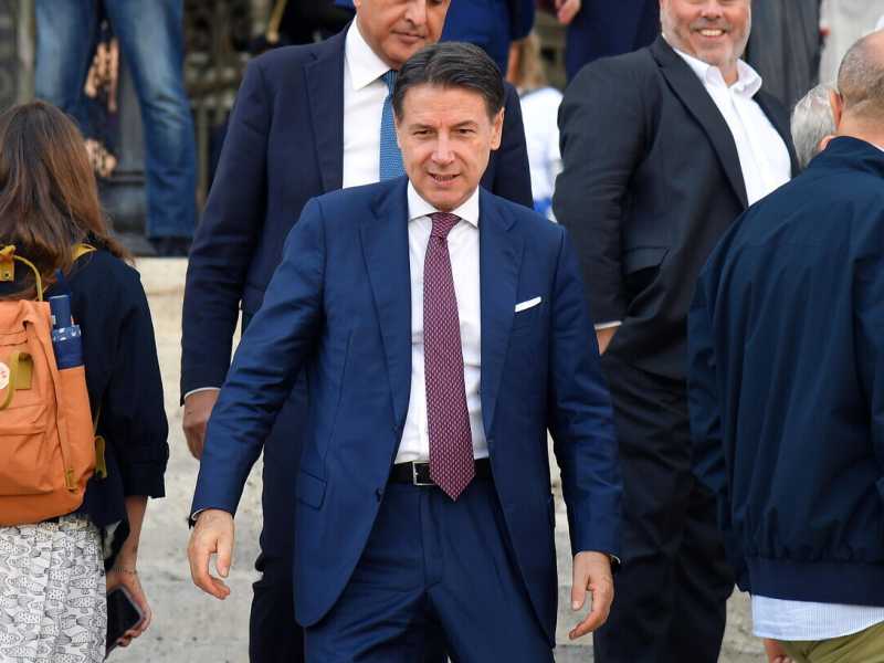 Conte vede De Pascale e conferma: “No al simbolo di Iv in Emilia”