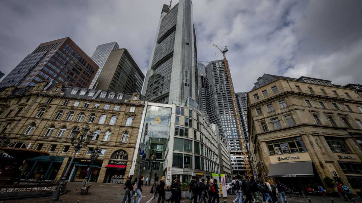 Immagine di Meloni, Commerzbank e l’alibi di Berlino