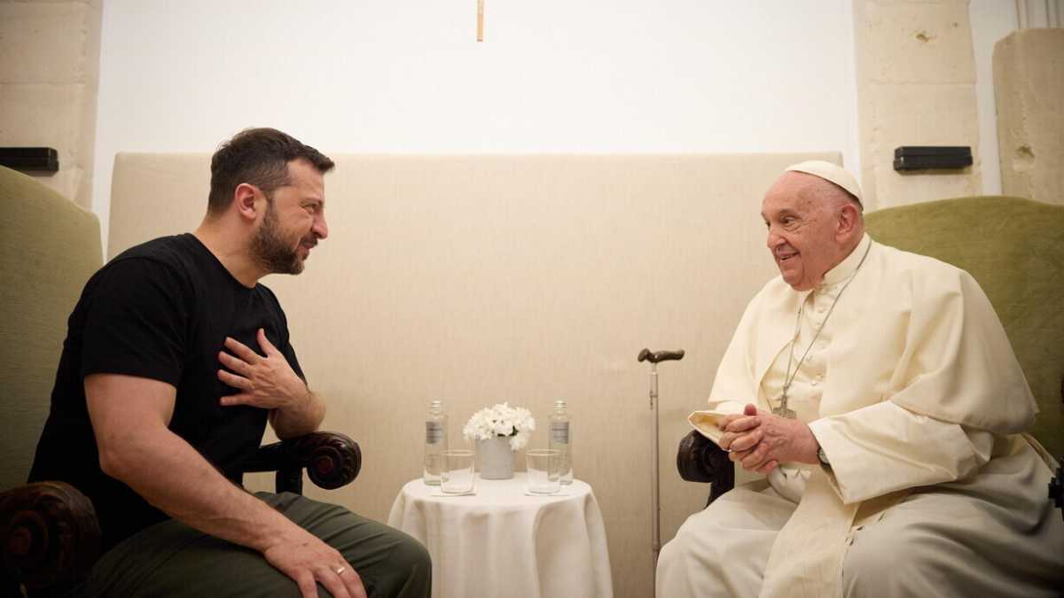Immagine di Zelensky va dal Papa a cercare il disgelo