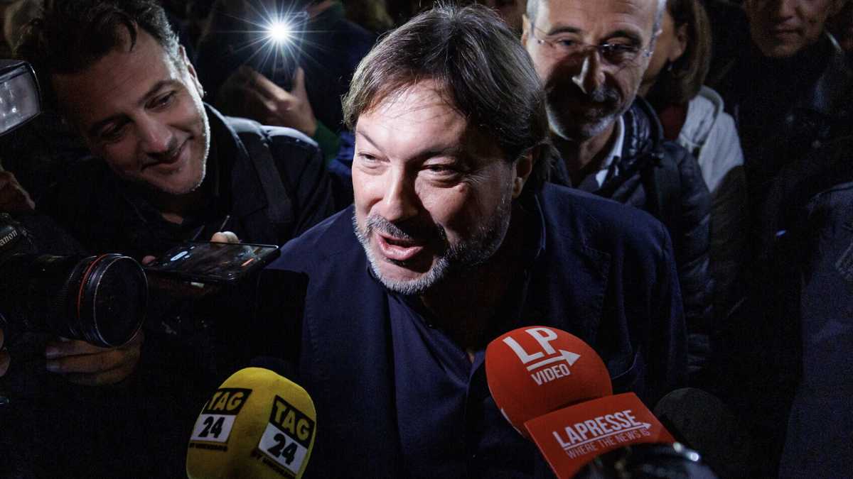 Immagine di “Report” prepara l’inchiesta sul passato neofascista di Giuli e altri ministri. Ma c’è un paradosso
