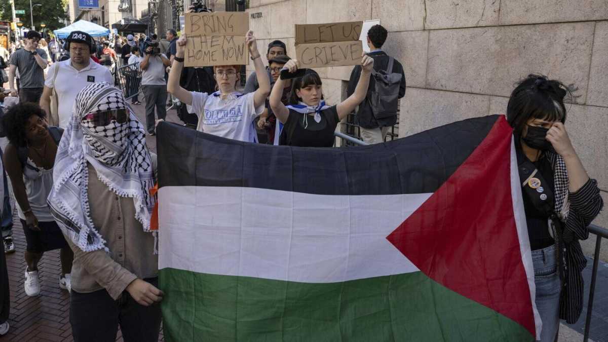 Immagine di Alla Columbia University c'è chi tifa per Hamas: “Il 7 ottobre è stato strategico e anti imperialista"