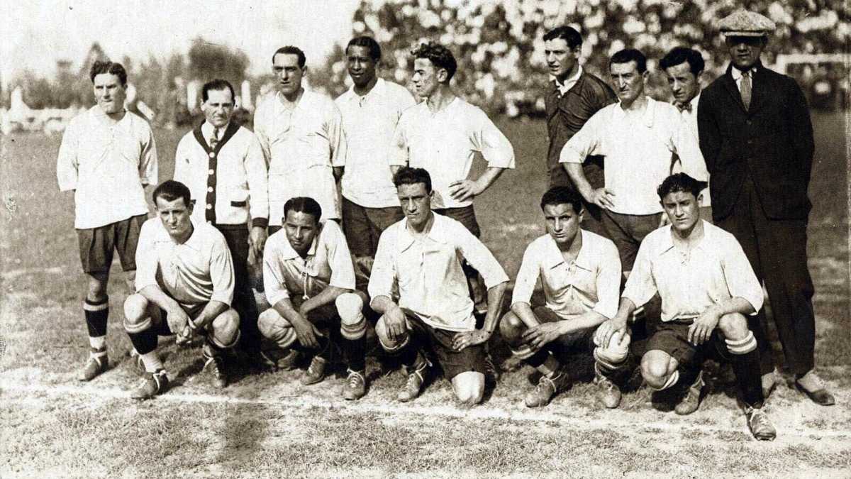 Immagine di Se il Mondiale fosse un incontro di boxe. Come sarebbe stato il calcio con il Nasazzi’s Baton