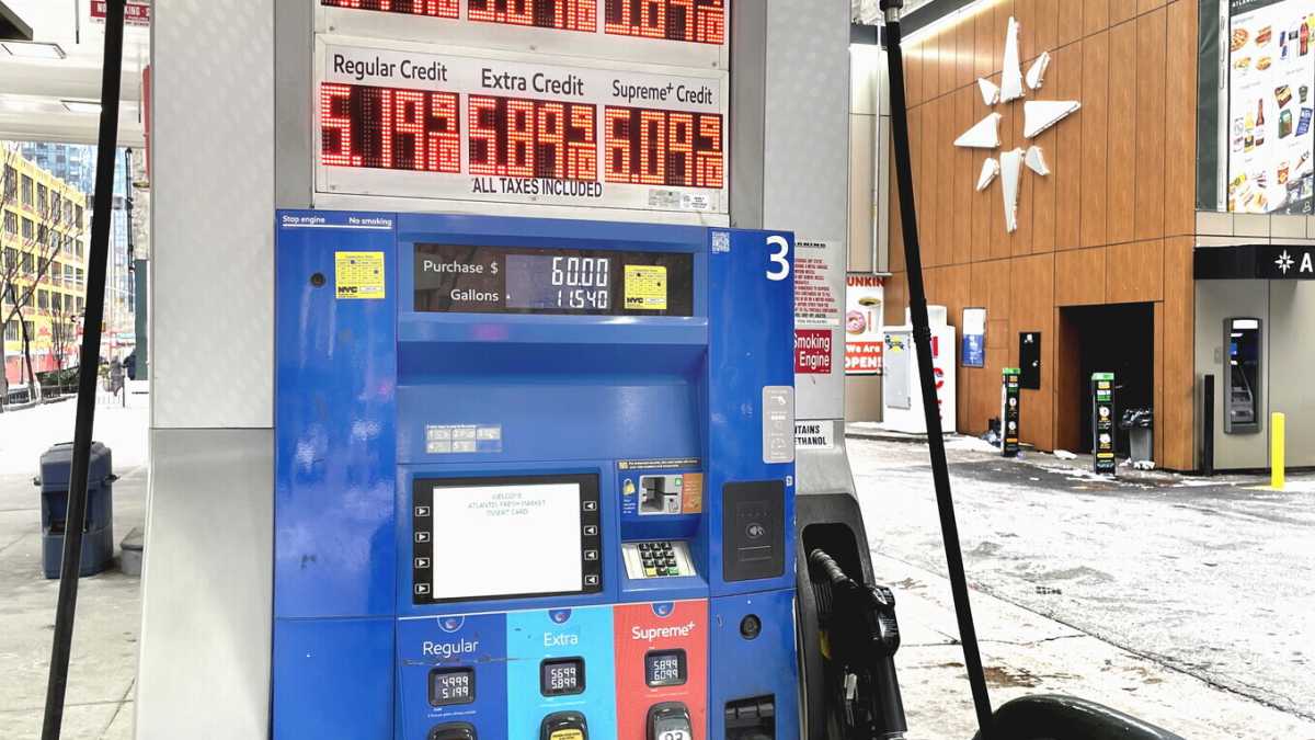 Immagine di Sul voto Usa si allunga l'ombra della benzina