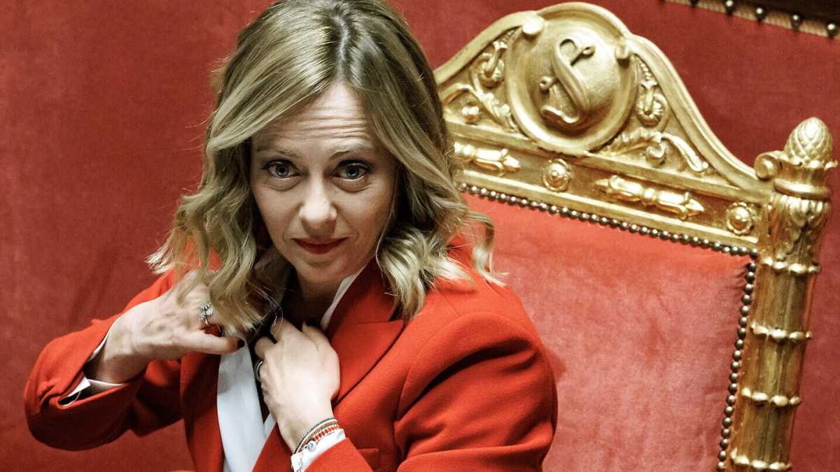 Immagine di Giorgia Meloni si comporta da convinta europeista