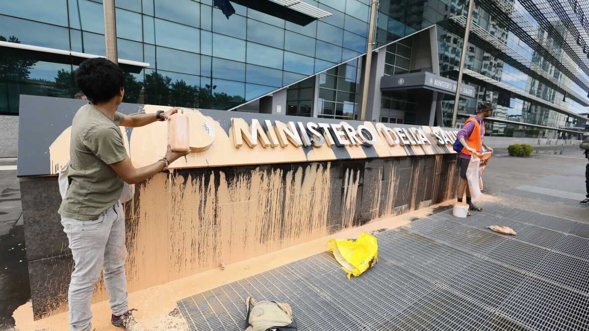 Immagine di Il patto indicibile e involontario tra il governo e i movimenti ambientalisti