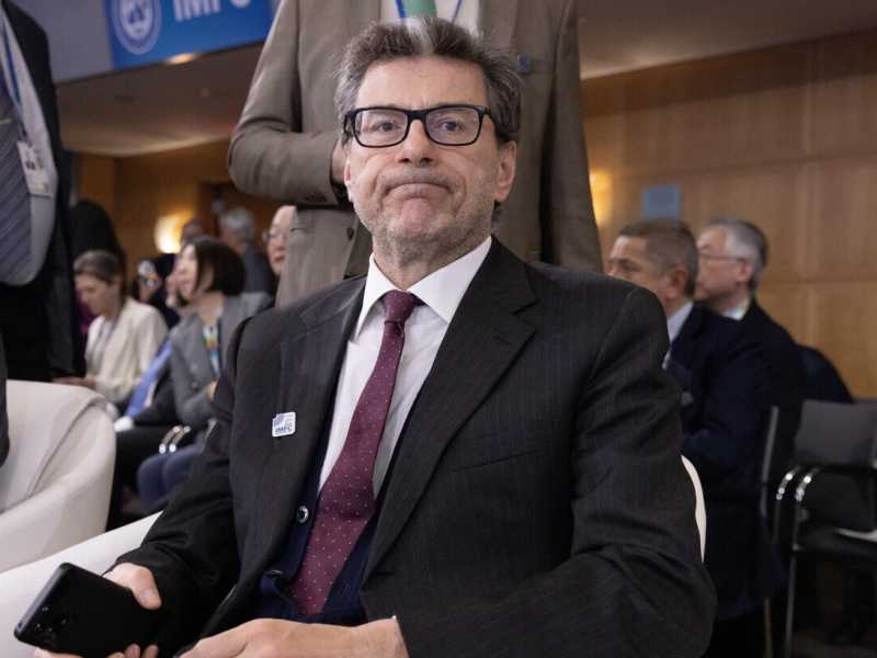 Il Fondo monetario internazionale avverte il governo sul debito
