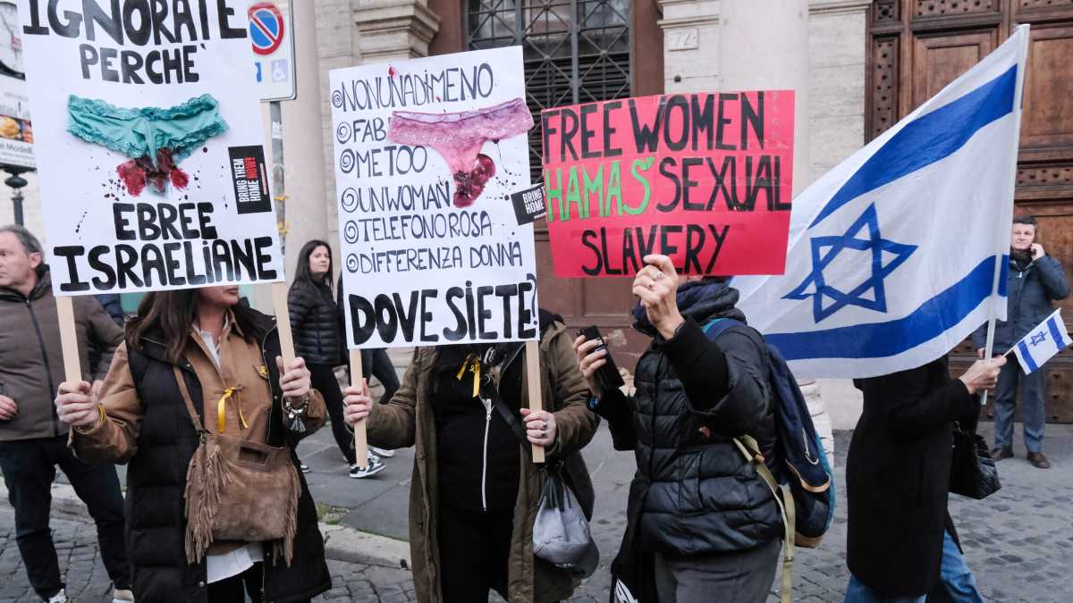 Immagine di Il femminismo è morto il 7 ottobre