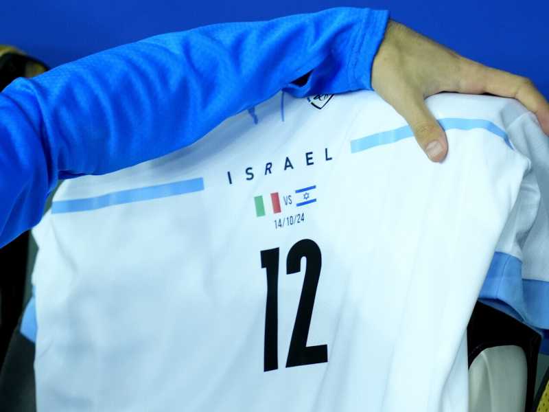 Prendere a calci i nemici di Israele