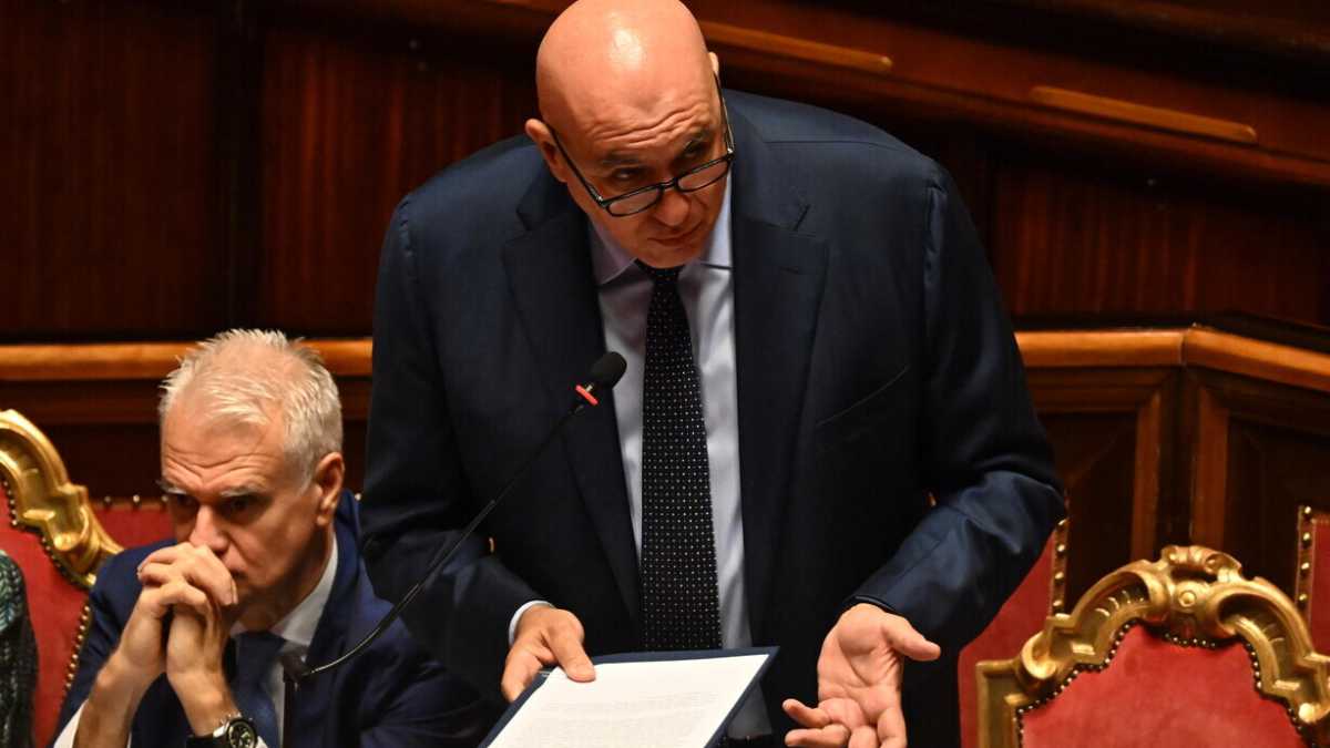 Immagine di Crosetto: "Lasciare il Libano minerebbe la credibilità dell'Onu. Servono nuove regole d'ingaggio per Unifil"