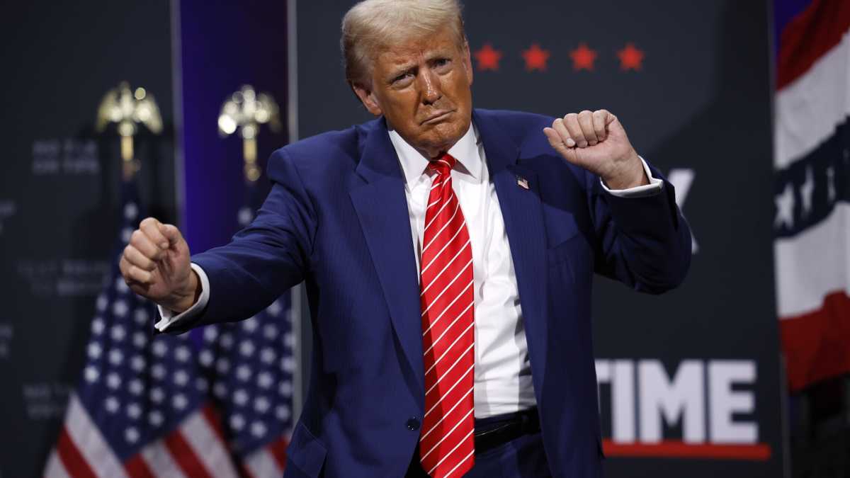 Immagine di Trump, senza vergogna, punta a dissolvere l’impero americano