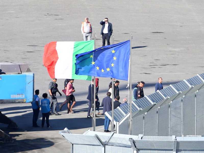 In Europa s’è imposto il piano politico italiano sui migranti, vicino a Orbán ma più pragmatico