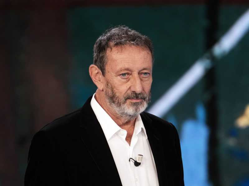 Il buon governo e le tasse. Michele Serra vs Helvétius