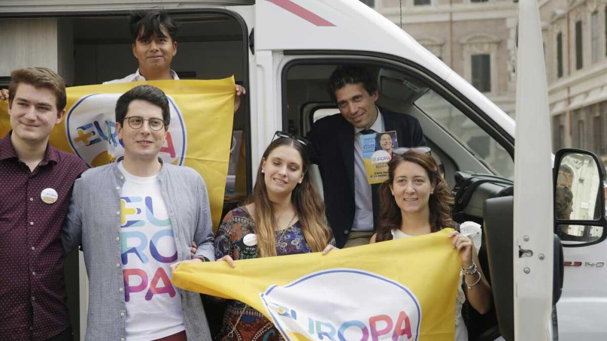 Immagine di Piccoli leader crescono. I giovani che fanno politica