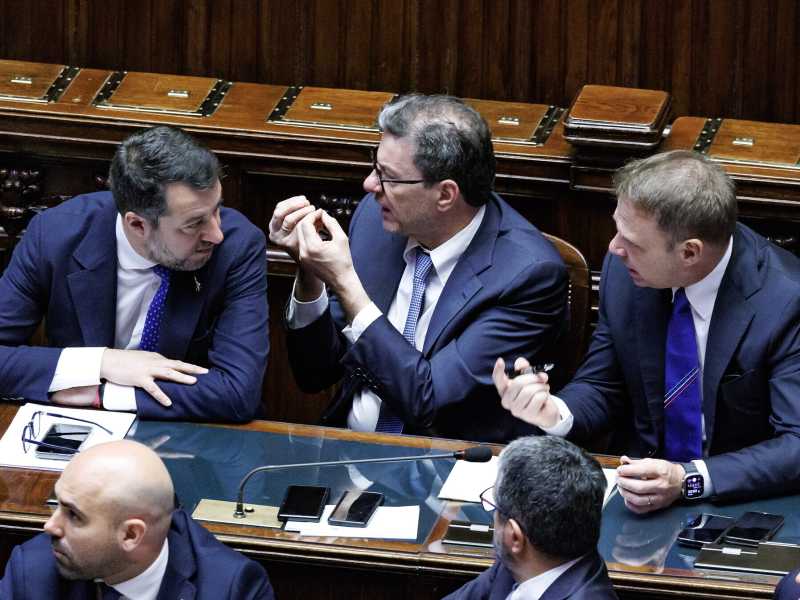 Meloni e Giorgetti hanno un debito con il ceto medio tartassato