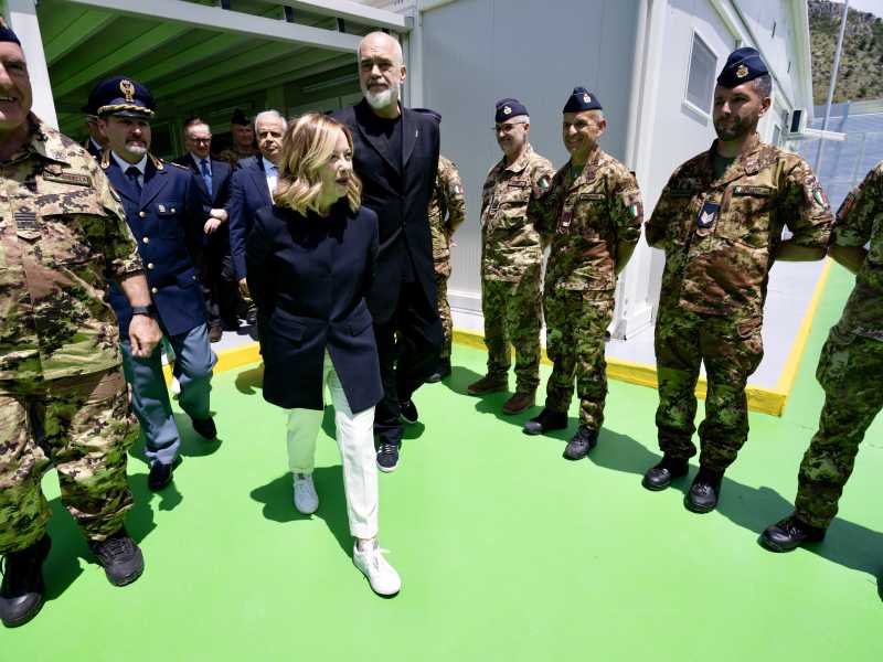 Il modello albanese si capisce poco, il modello Meloni invece sì: il lepenismo non c’entra nulla