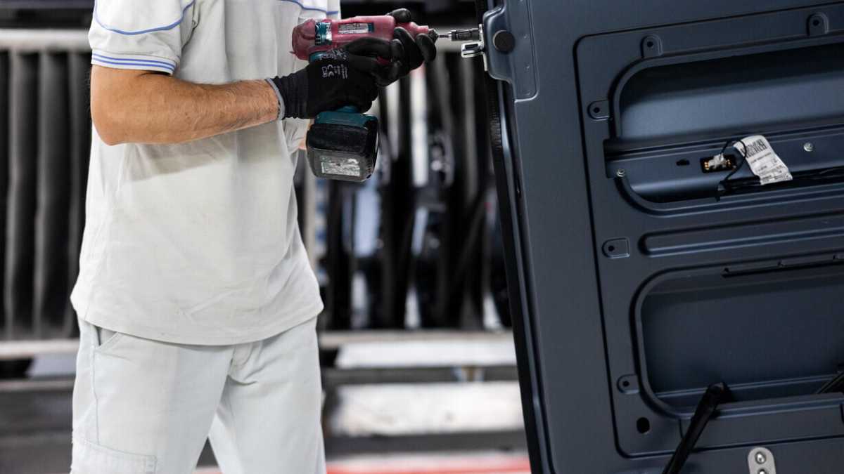 Immagine di Il rapporto di Confindustira: all’Italia produttiva mancano 120 mila lavoratori stranieri