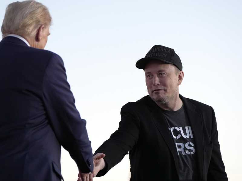 Trump e Musk denunciano la temibilissima ingerenza del Labour inglese