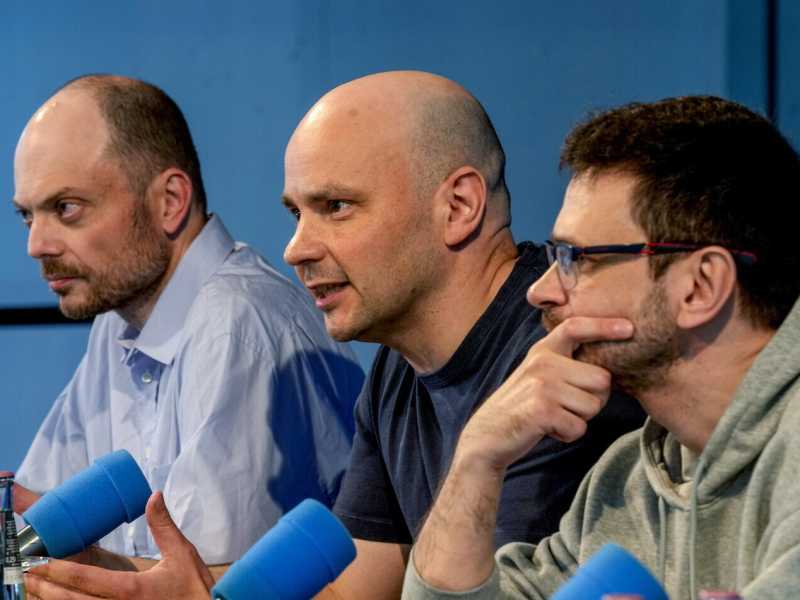 Le liti, le accuse e le interferenze di Putin. Storia dell'opposizione russa disunita