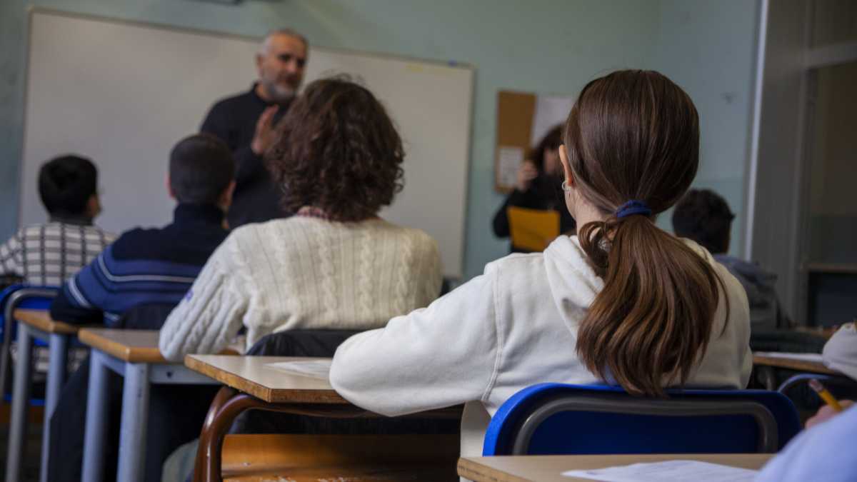 Immagine di Oltre 7.000 posti tagliati a scuola: meno figli, meno prof. Chiaro no?