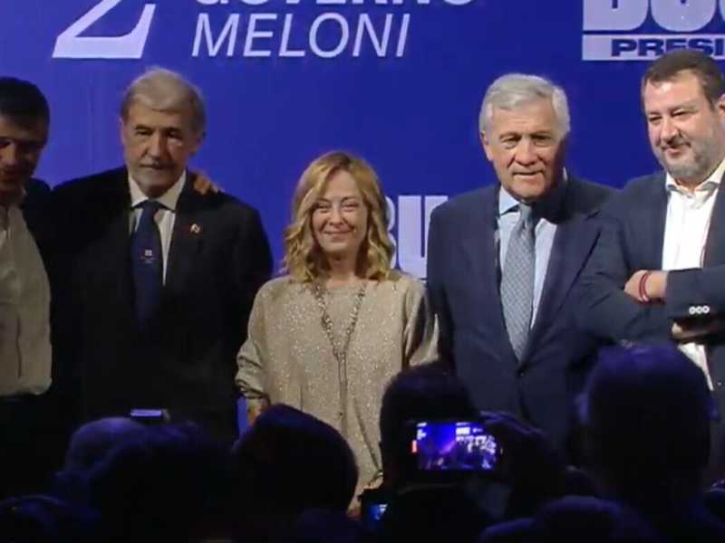 Il centrodestra chiude la campagna elettorale in Liguria. Meloni: "Ottimista per lunedì"