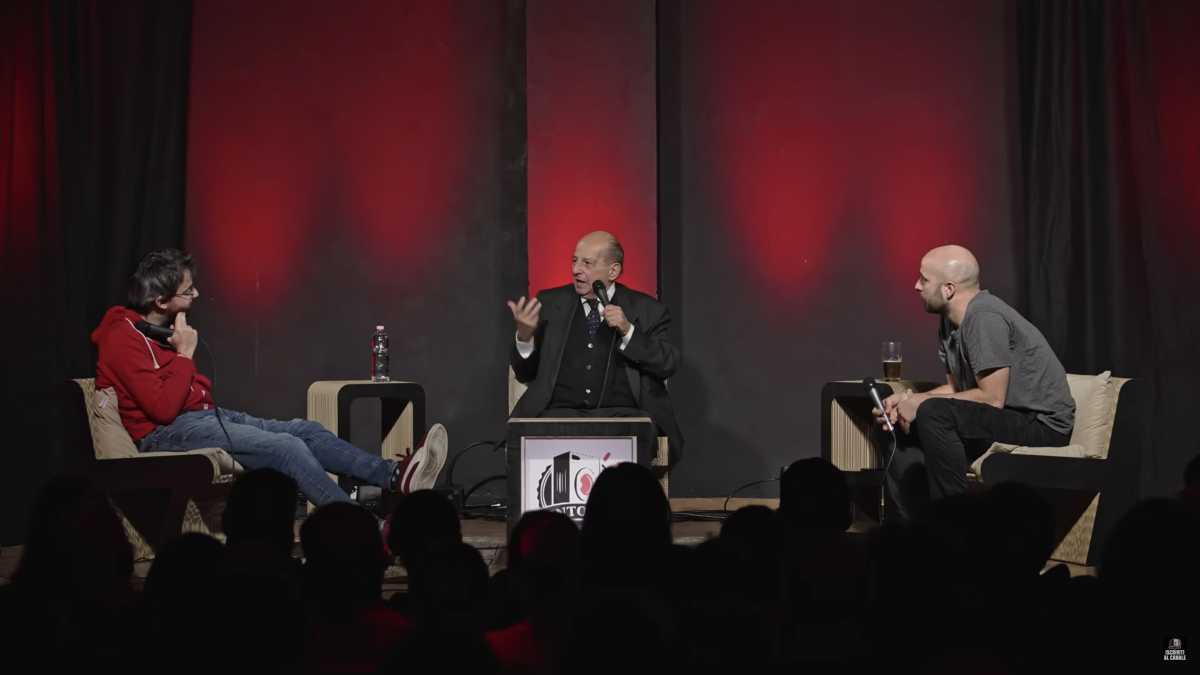 Immagine di Una Tintoria loquace e quella nostalgia per la vecchia tv