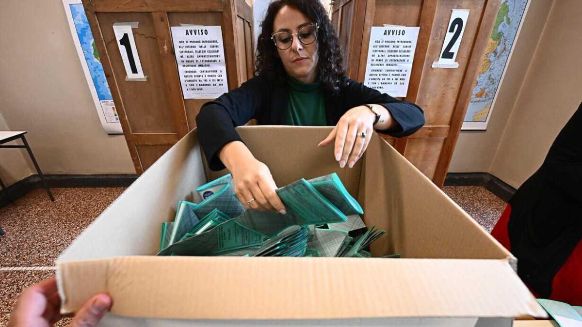 Immagine di La Liguria alle urne si è divisa in due