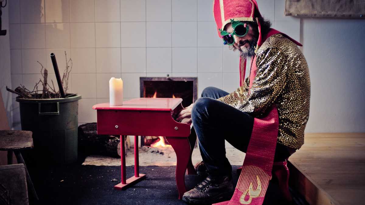 Immagine di Le feste di Capossela. Balli, ringraziamenti, preghiere. E Tom Waits