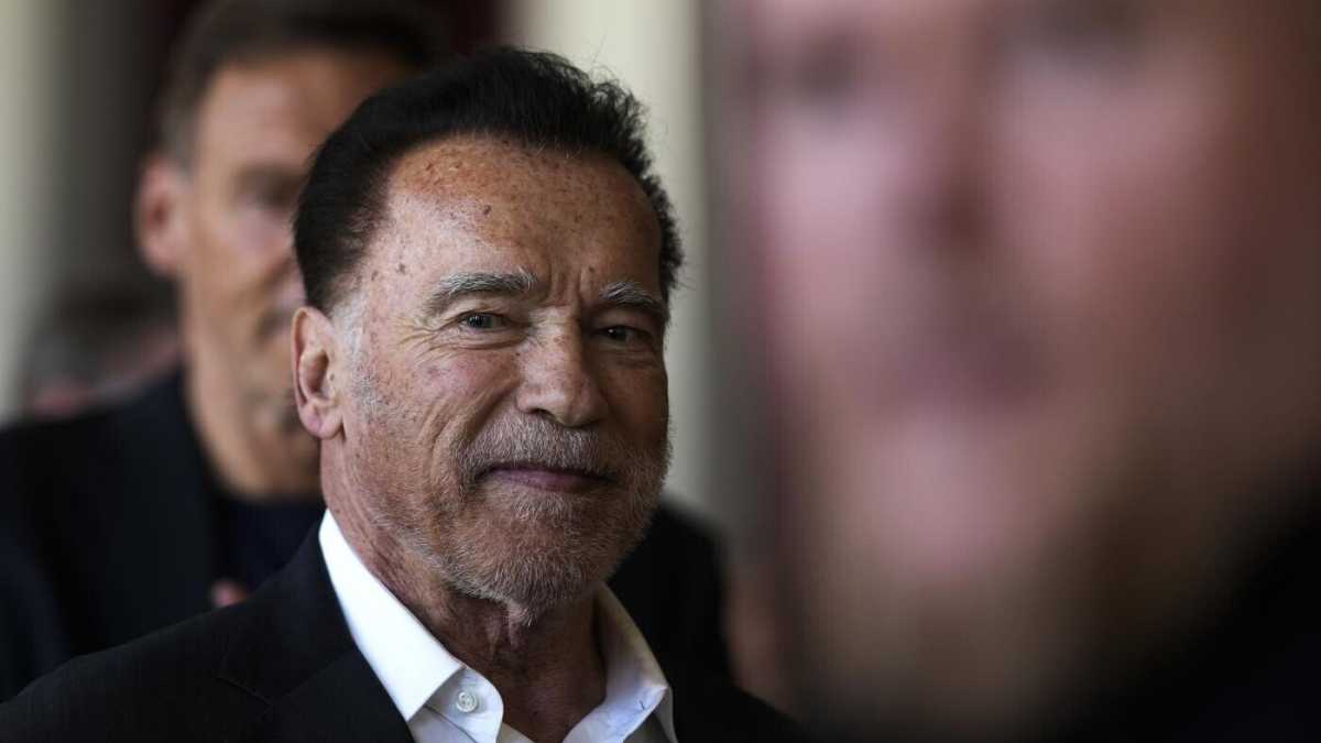Immagine di Schwarzenegger voterà Kamala perché l’antiamericanismo di Trump lo rende furioso