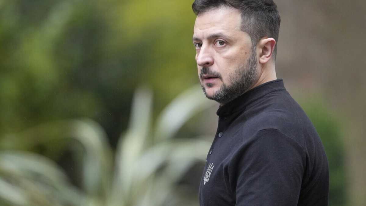 Immagine di I tag anti ucraini sulle auto in Francia