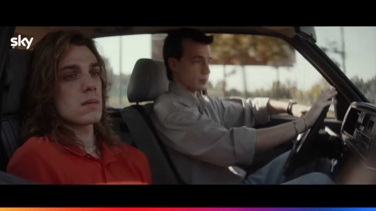 Immagine di Né Avetrana né Hollywood: viva Pavia e la serie sugli 883