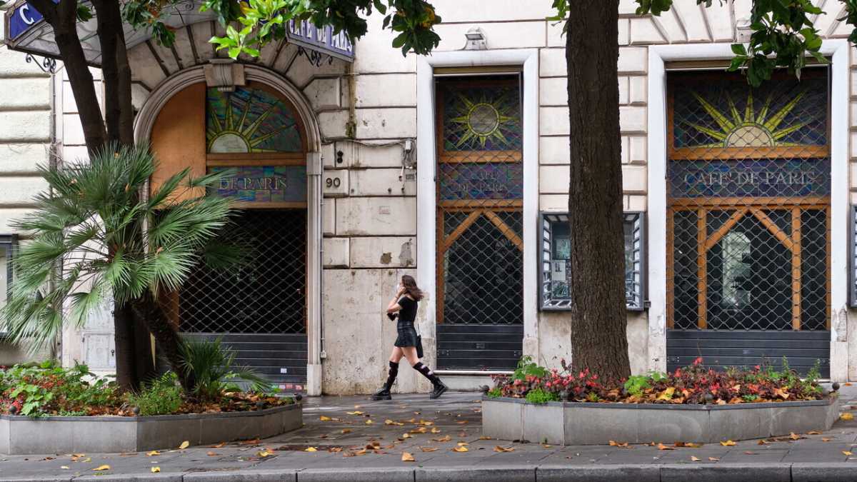 Immagine di Guardare il senso del decadimento