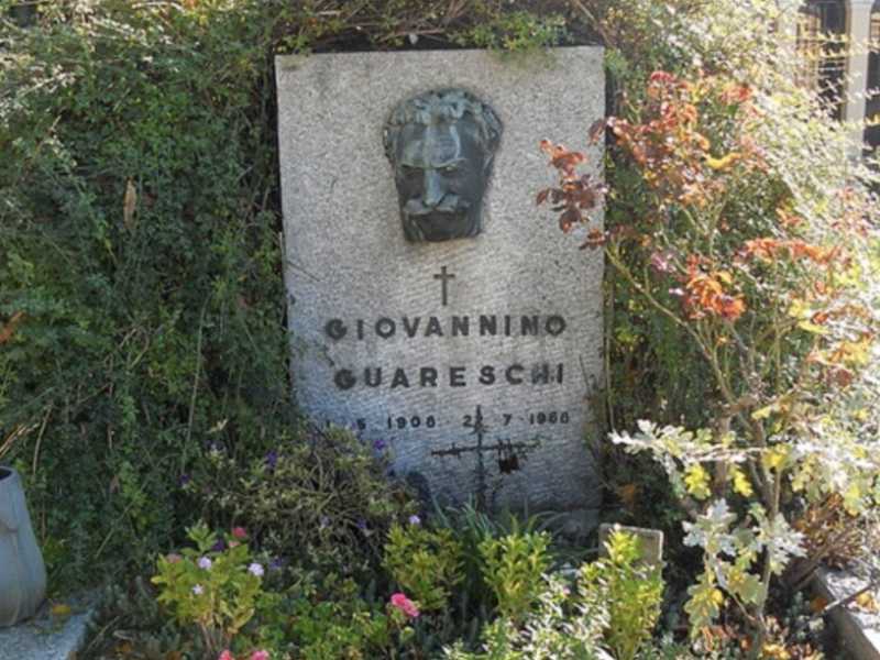 La tomba di Giovannino Guareschi a Roncole Verdi