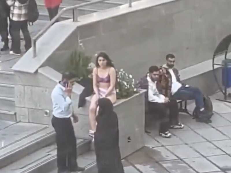 La battaglia di Ahoo è anche la nostra, ma qui si manifesta solo per i pronomi