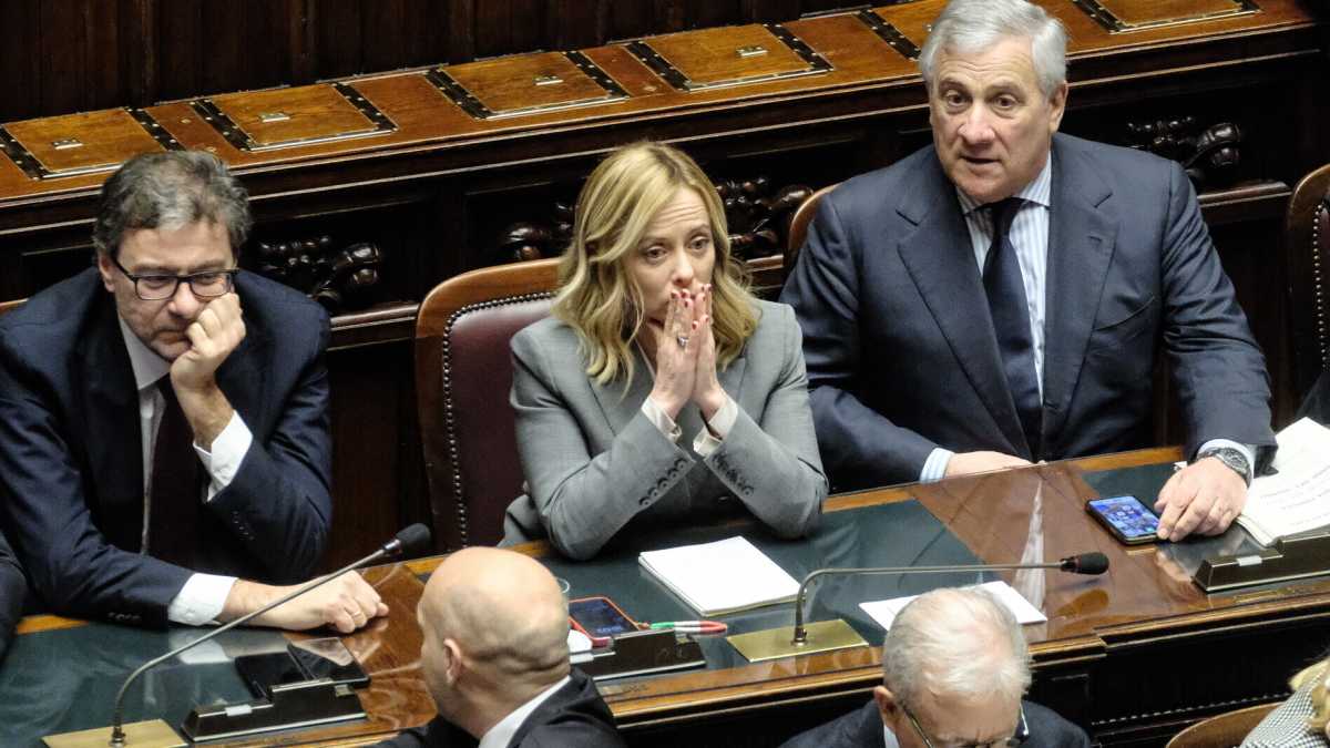 Immagine di Il Cav.Giorgetti. Lascia attaccare la ragioniera dello stato Perrotta da Tajani (tagliato fuori dalla manovra)