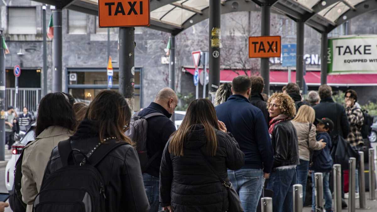 Immagine di I taxi vogliono il monopolio e pure il surge pricing. Insaziabili