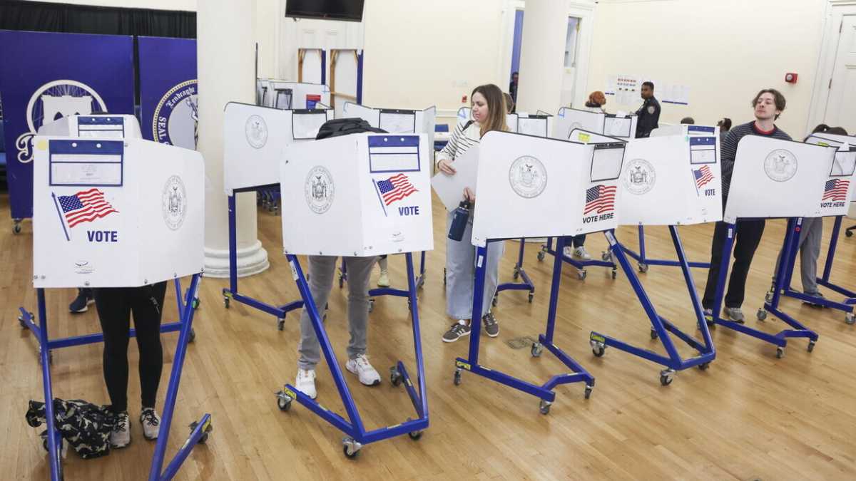 Immagine di Come avrebbero votato "gli italiani" in America, a proposito di quella storia della società civile