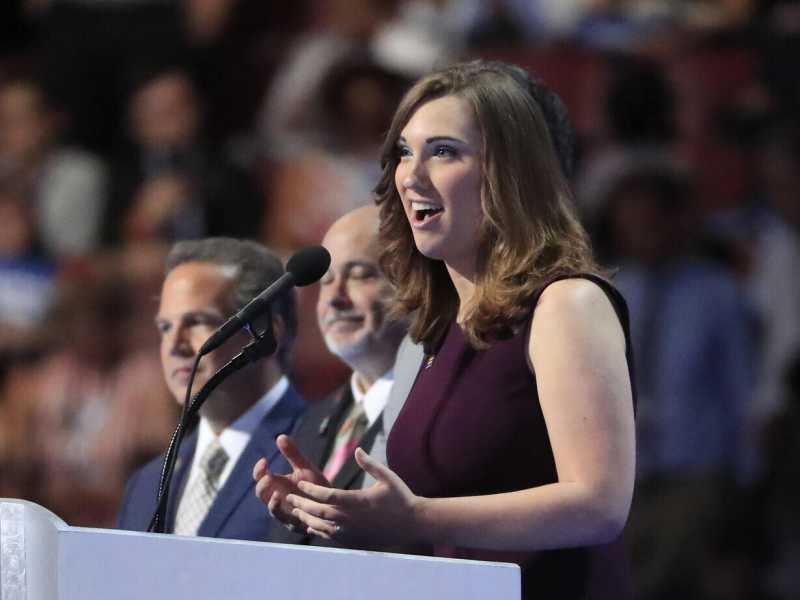Sarah McBride, prima transgender eletta al Congresso statunitense (Ansa)
