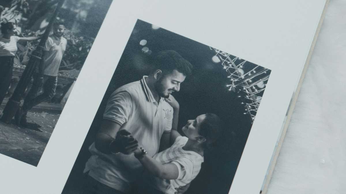 Immagine di Torna Andrea De Carlo con i doni e con i danni di chi è venuto prima di noi