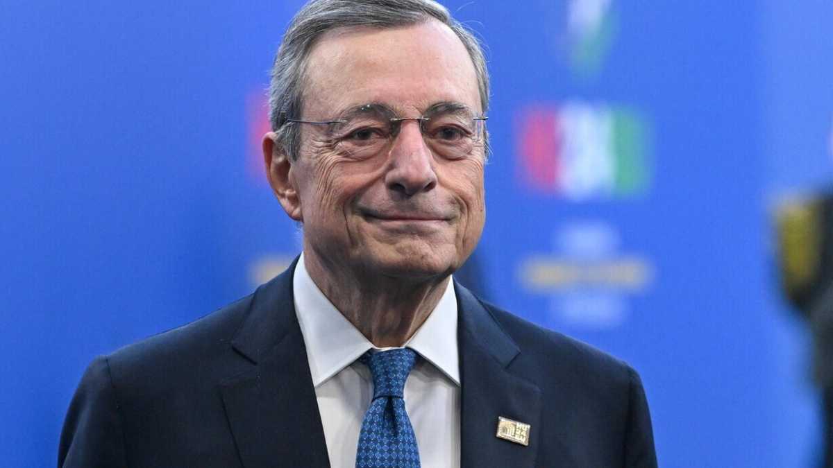Immagine di Draghi dà la scossa alla Ue su Trump ma si scontra con Meloni sul 2% per le spese militari