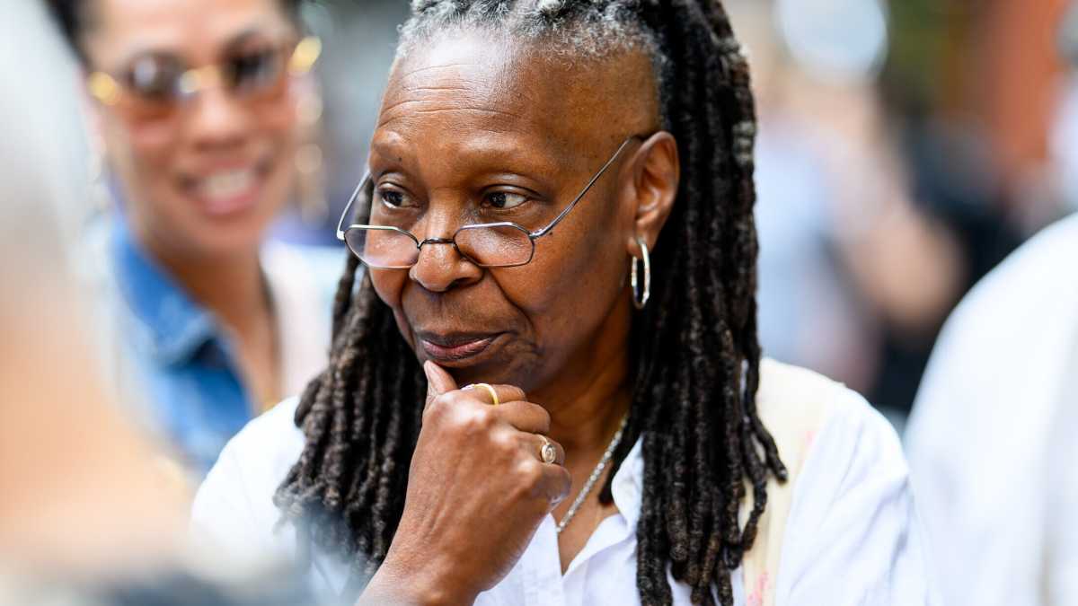 Immagine di Whoopi Goldberg punta sul business degli sport femminili