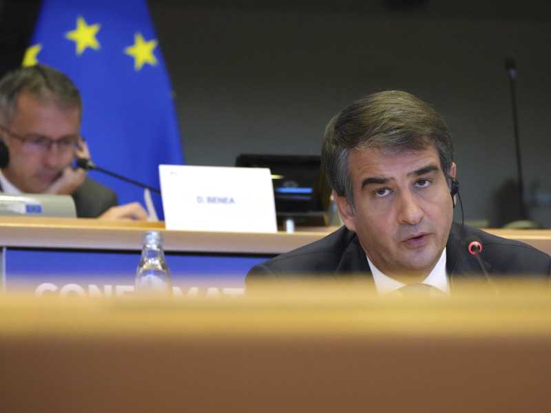 L’aplomb di Fitto di fronte alle stranezze del Parlamento europeo