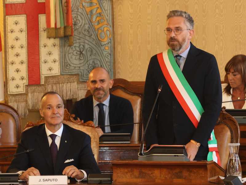 La strategia di Matteo Lepore