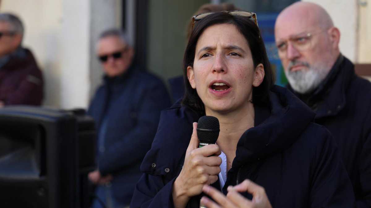 Immagine di Schlein chiede fondi per la Sanità ma dimentica i tagli del Pd