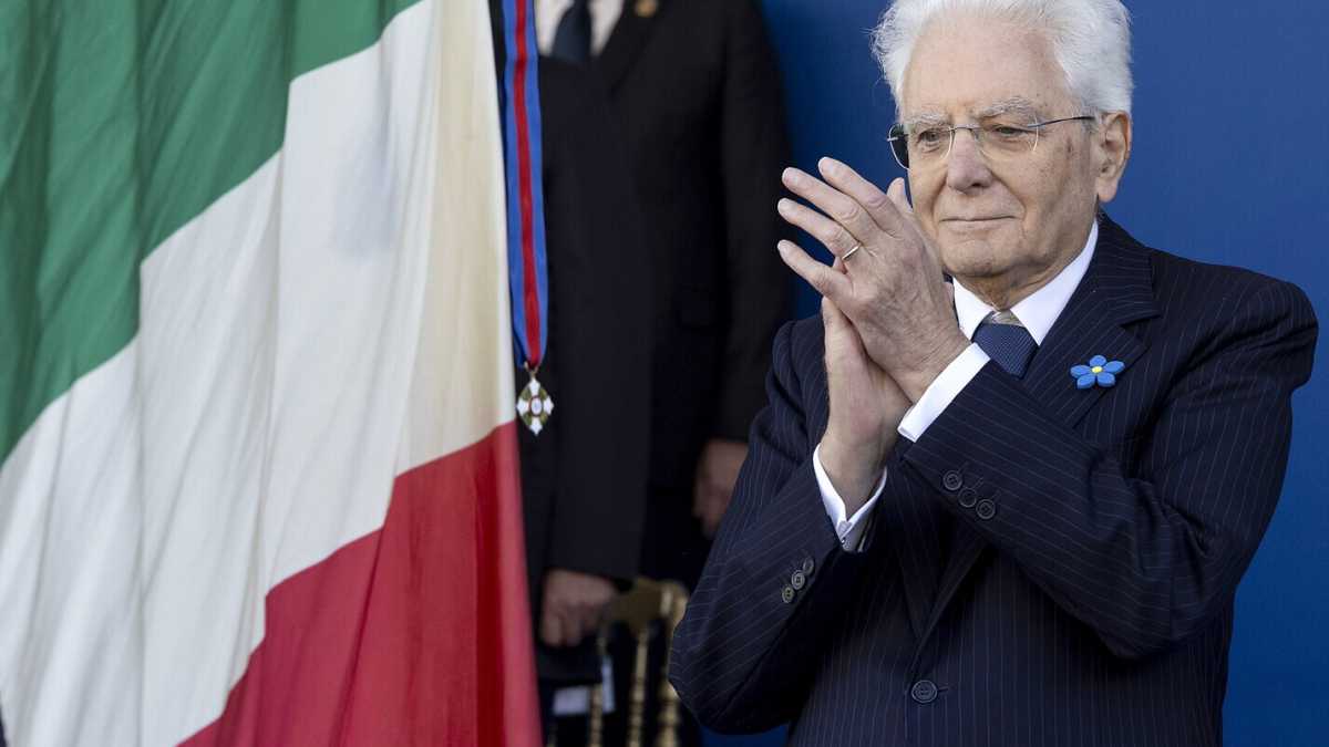 Immagine di Oltre Musk. I tre argini di Mattarella contro il trumpismo italiano
